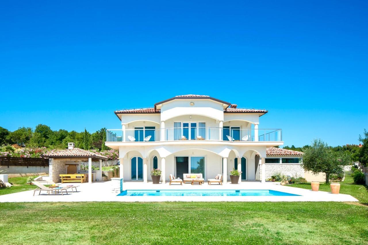 Luxury Panorama Vila With Amazing Seaview In Gondolici 7 Km From Rabac Labin  Eksteriør billede