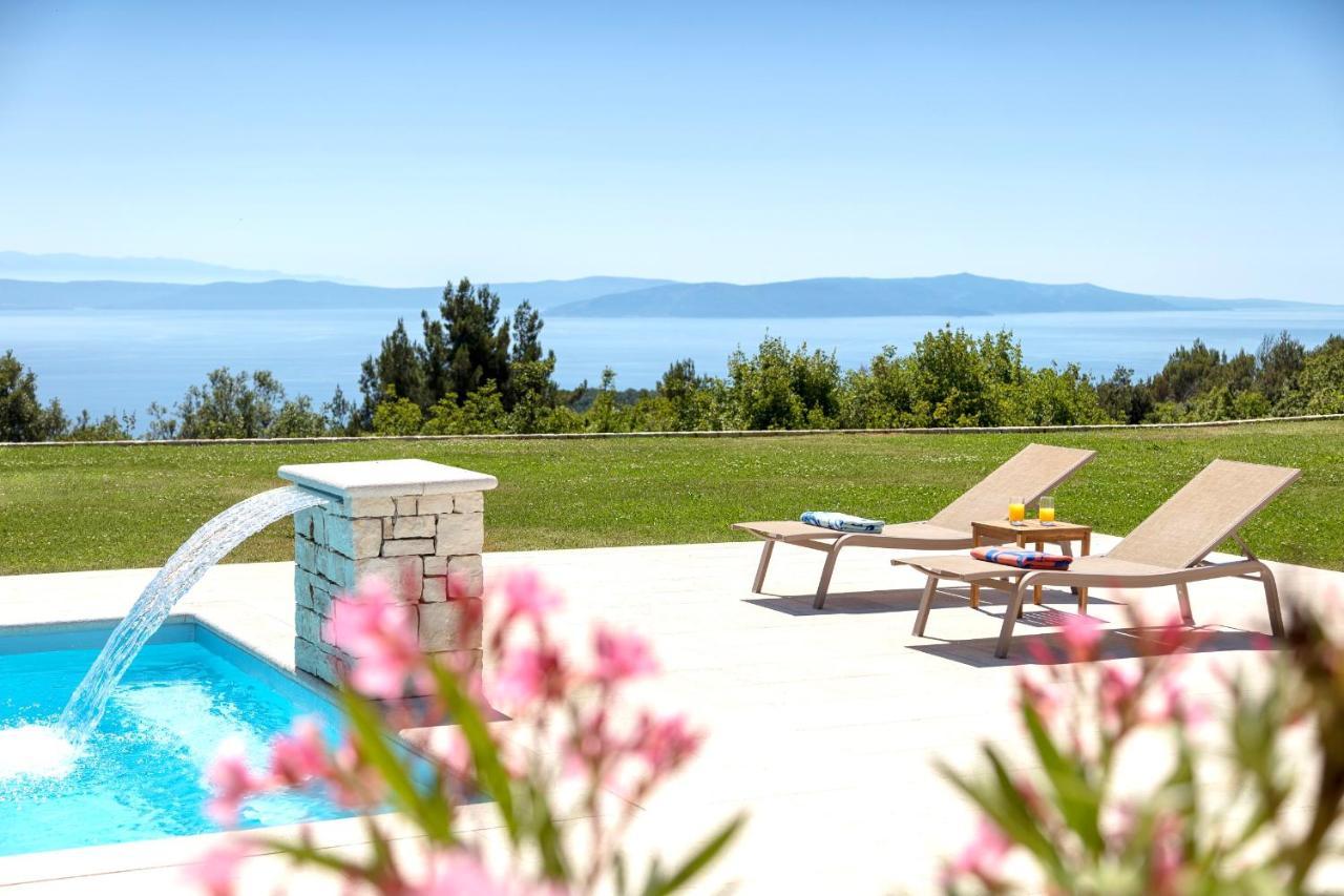 Luxury Panorama Vila With Amazing Seaview In Gondolici 7 Km From Rabac Labin  Eksteriør billede