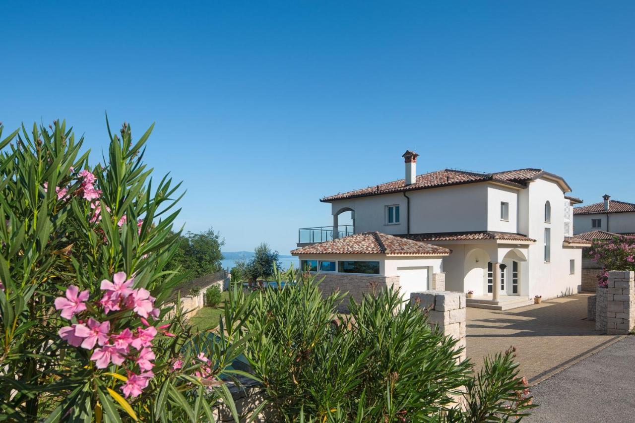 Luxury Panorama Vila With Amazing Seaview In Gondolici 7 Km From Rabac Labin  Eksteriør billede